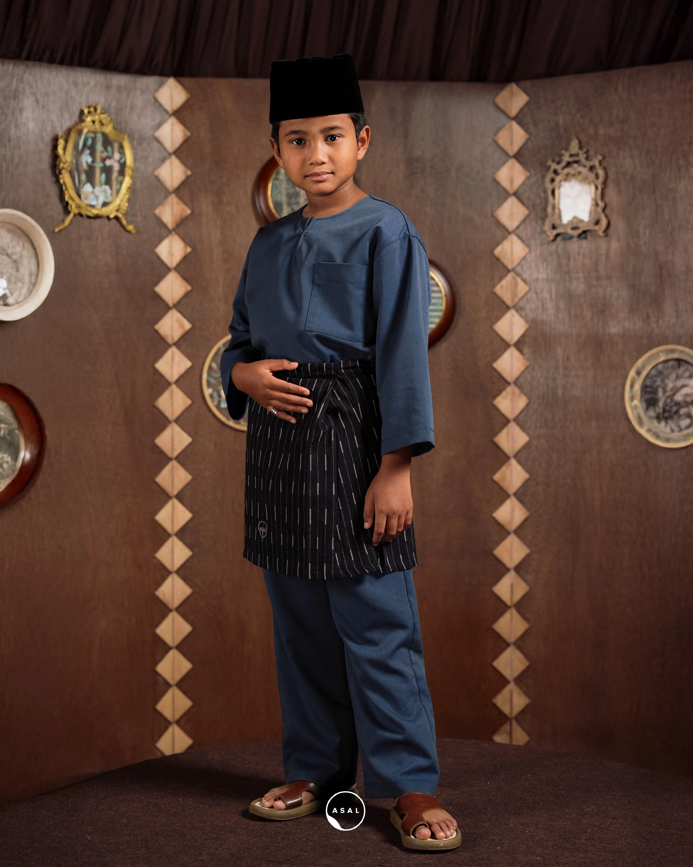 NARA KIDS IN DEEP COBALT
