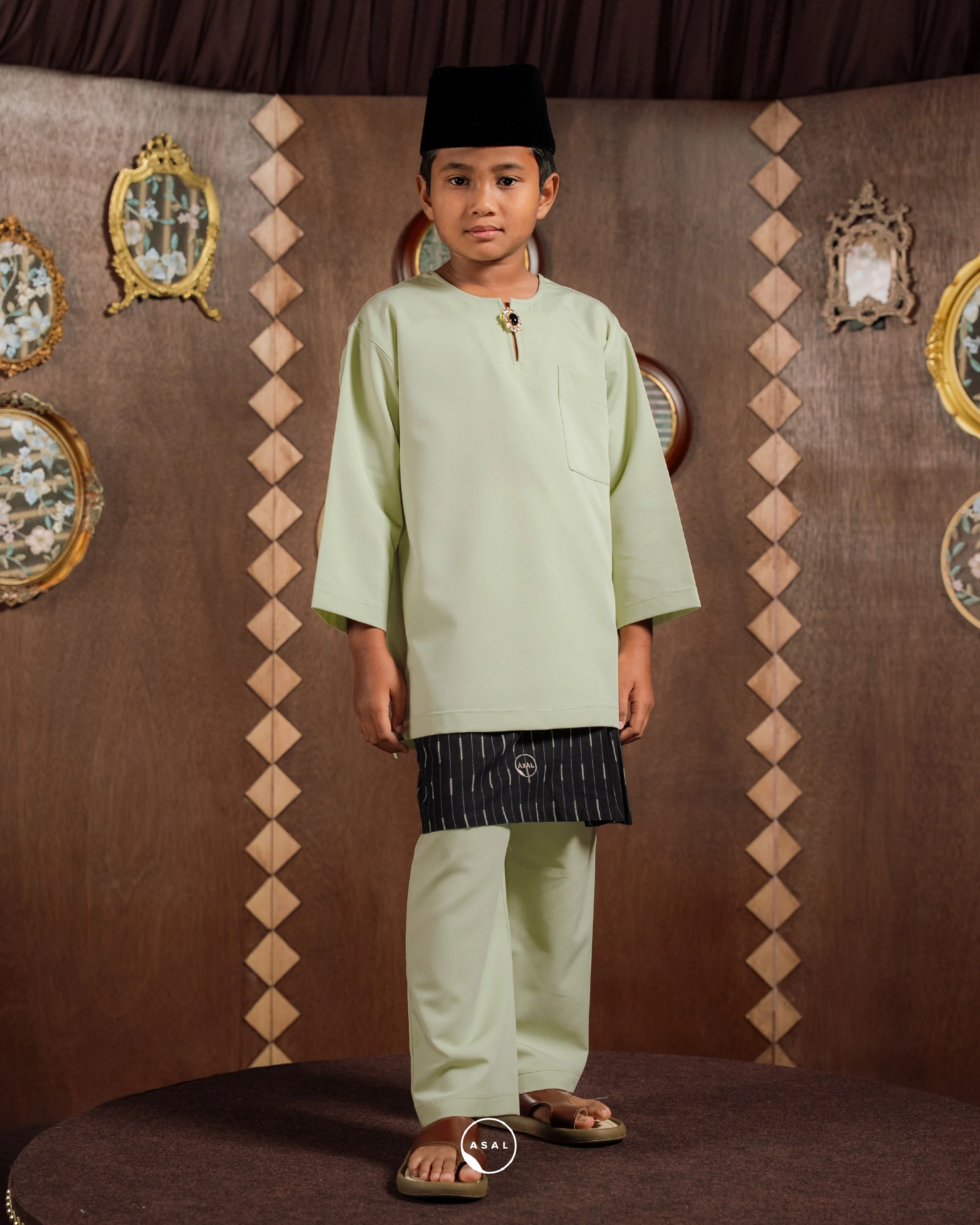 NARA KIDS IN LILY GREEN