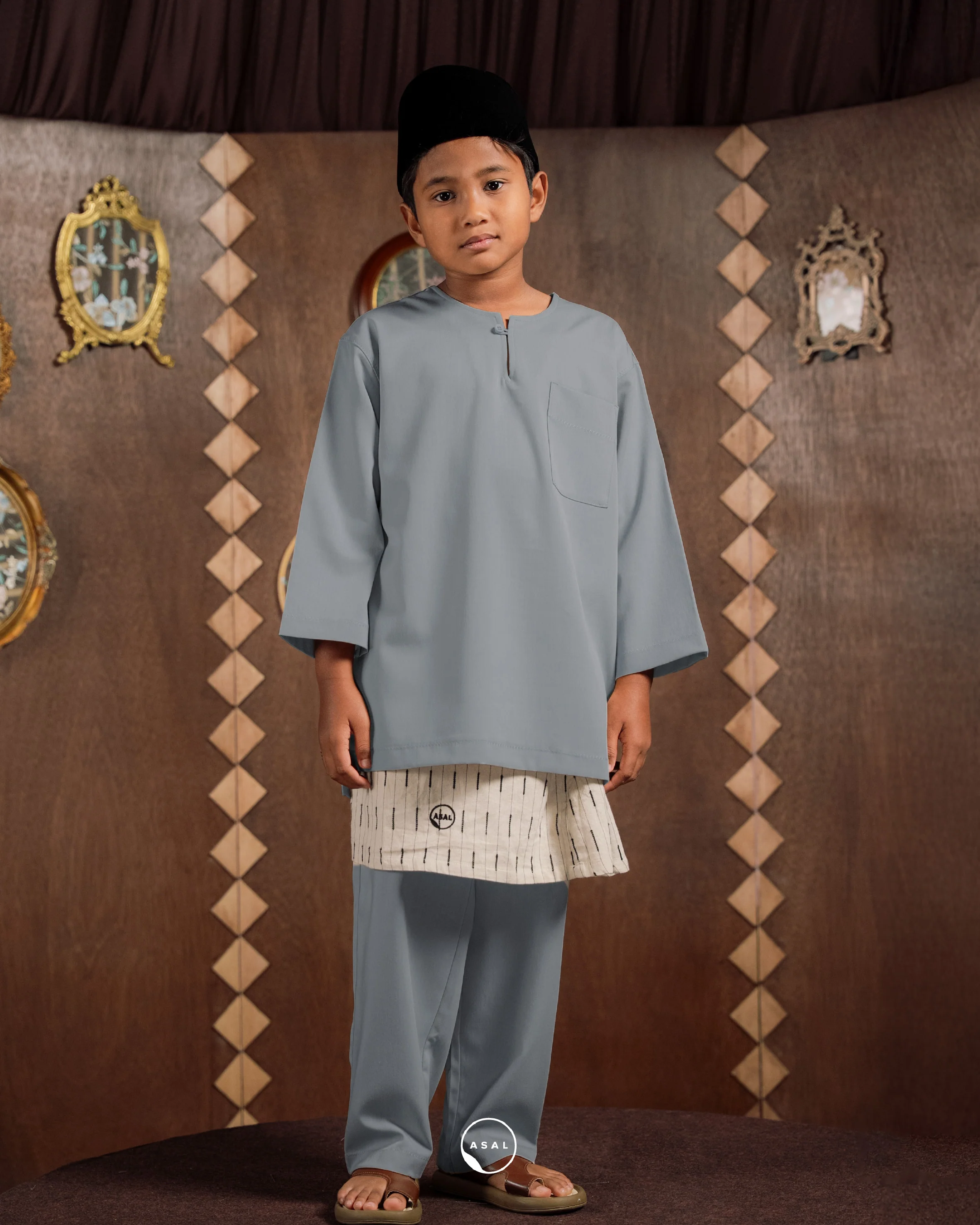 NARA KIDS IN MICRO CHIP
