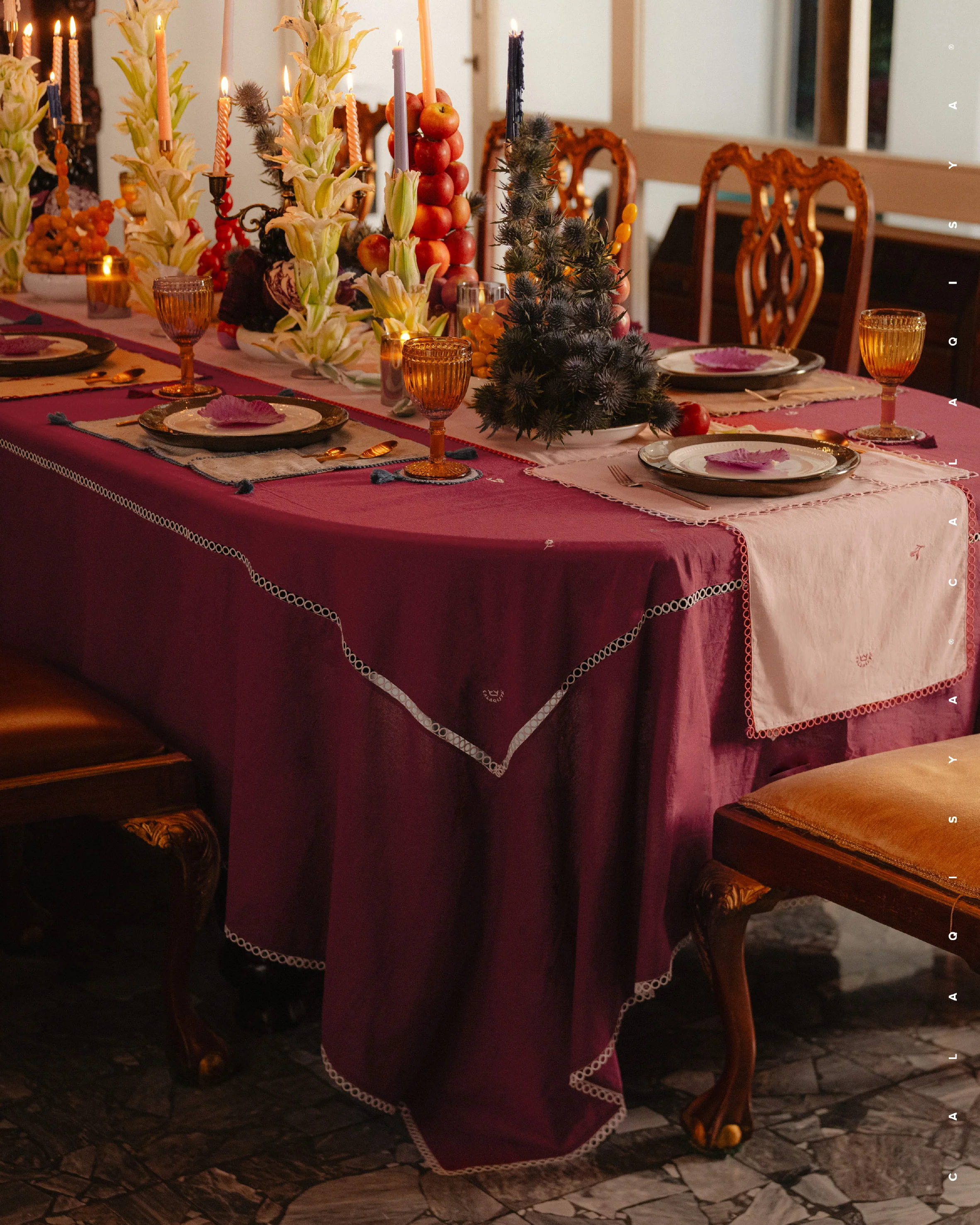 POPPY TABLECLOTH (8 SEATER) IN RUMBA RED