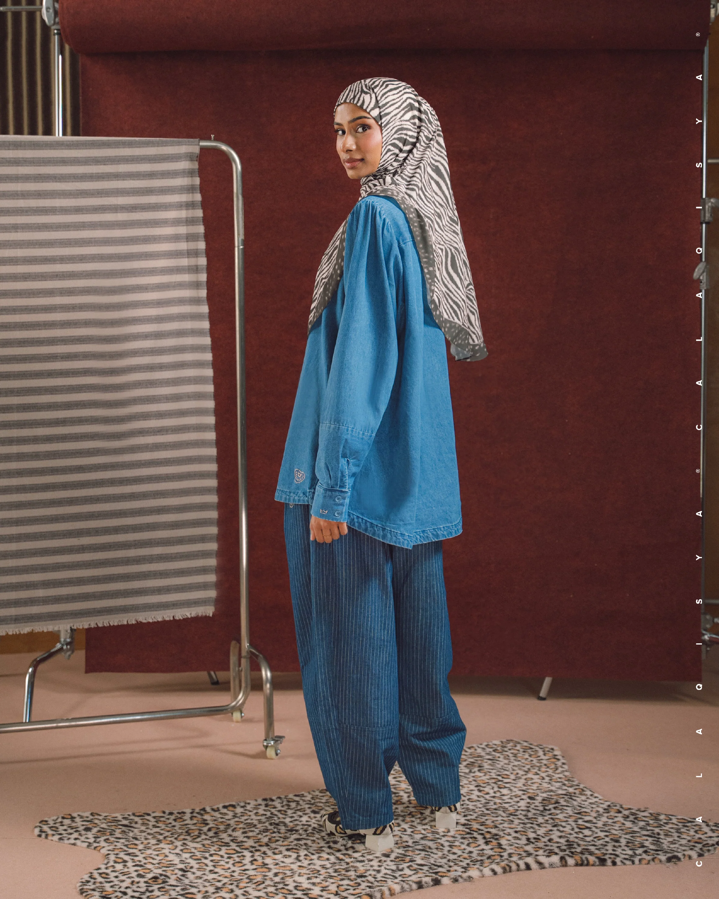RANCH COCOON JEANS IN BLUE DENIM - Image 3