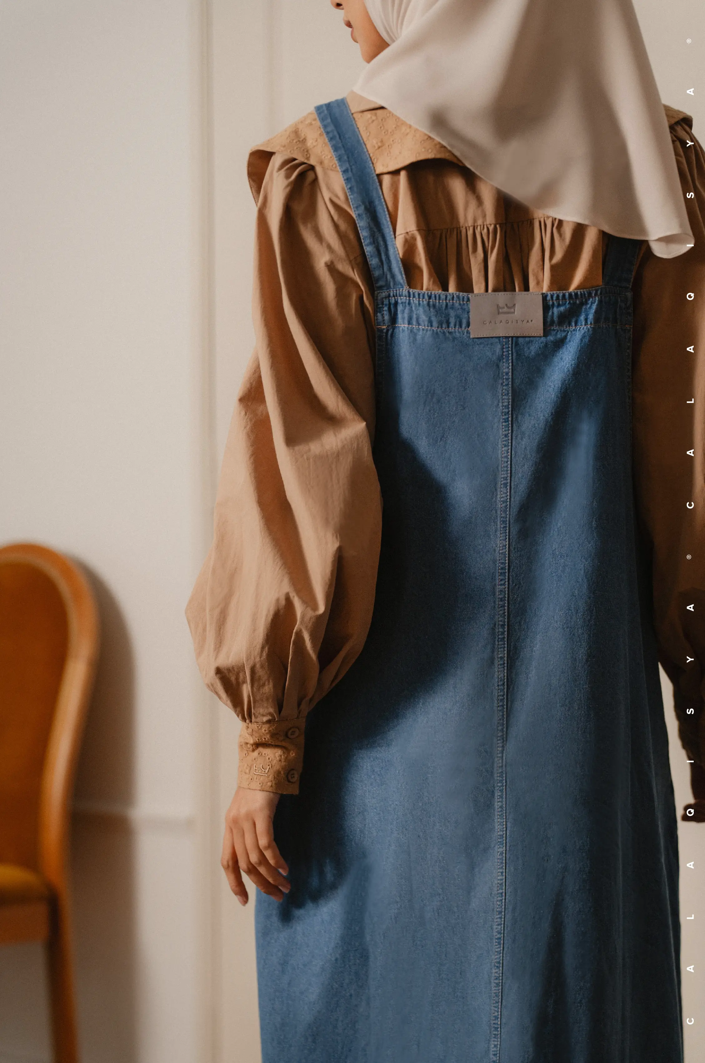 RANCH : HARVEST OVERALL DRESS 2.0 IN MEDIUM BLUE DENIM - Image 2