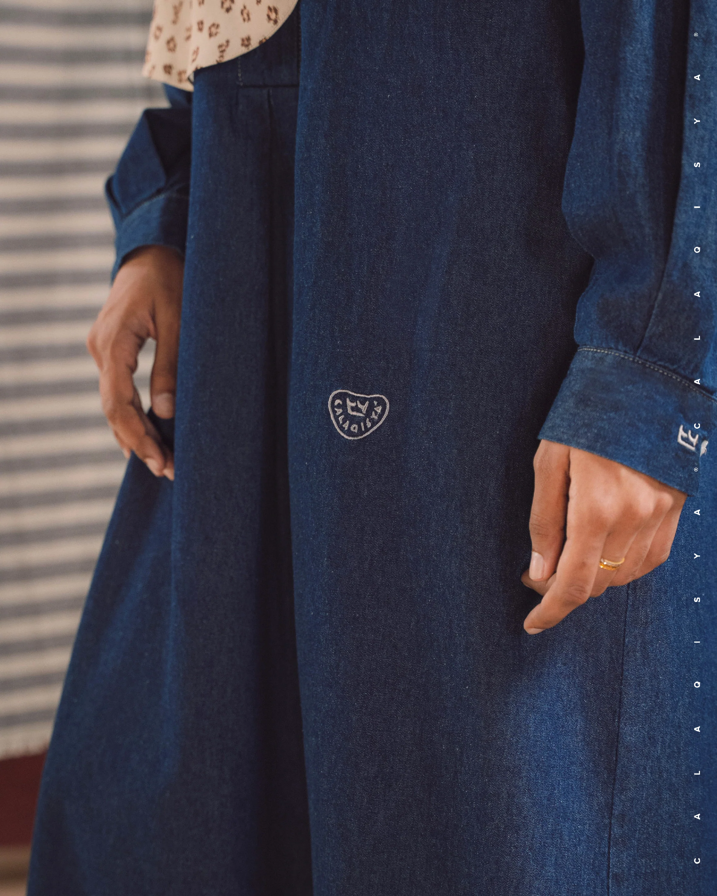RANCH : MEADOW DRESS 2.0 IN DARK BLUE DENIM - Image 3