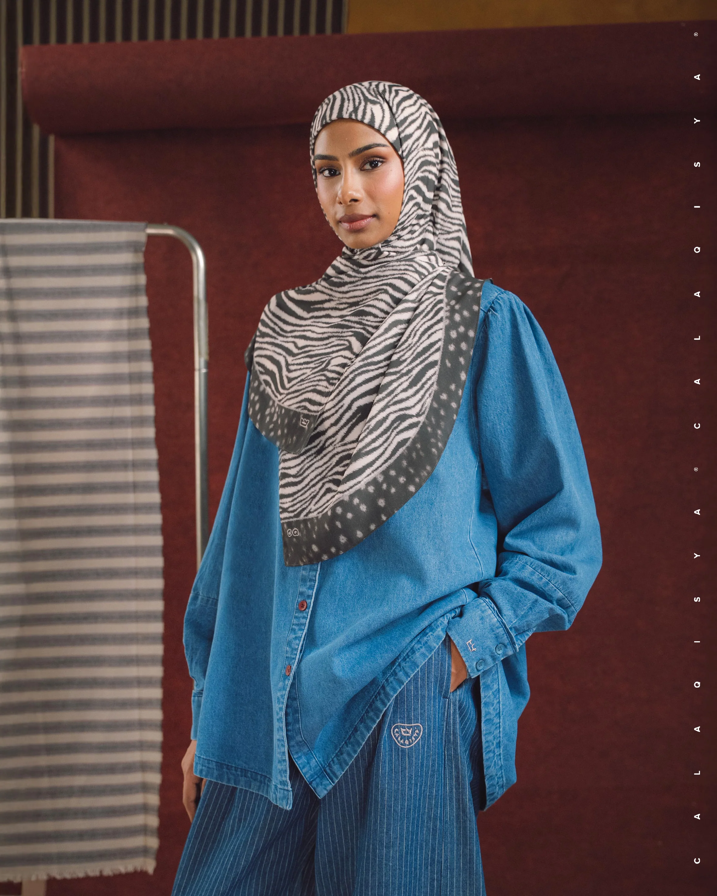 RANCH TILLY TOP IN MEDIUM BLUE DENIM