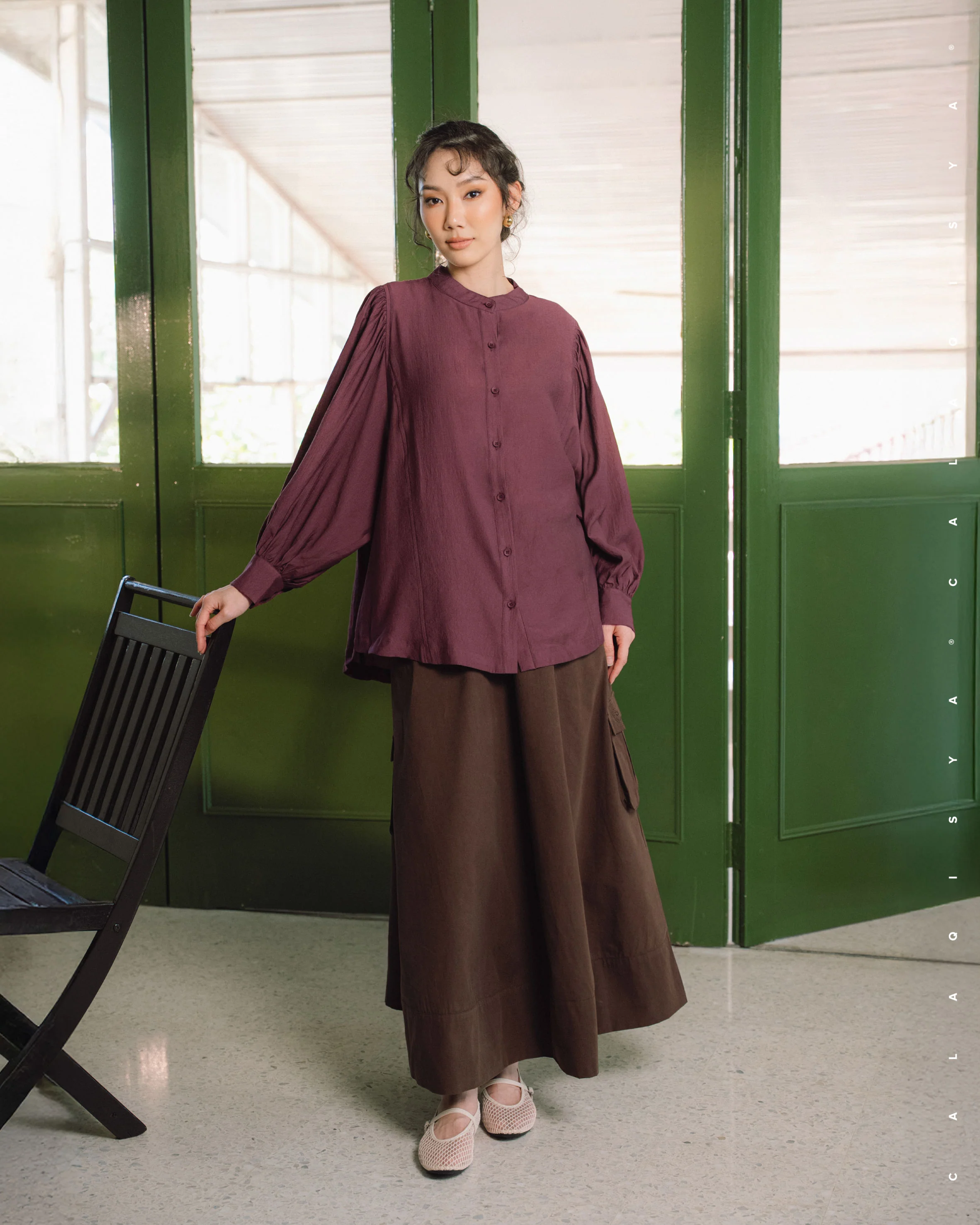 RESORT : GIRI BLOUSE 2.0 IN TAWNY PORT - Image 2