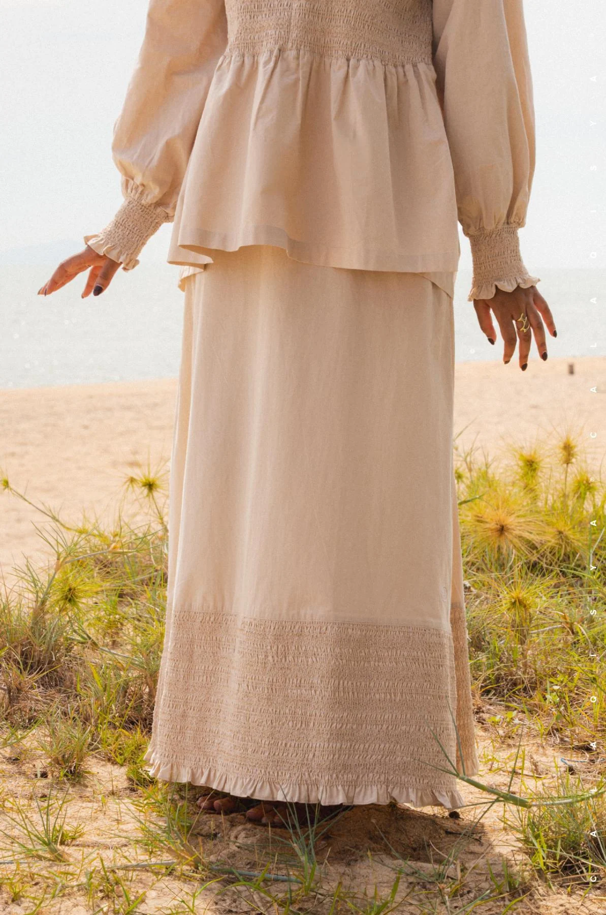 RESORT: RUI SKIRT IN EGRET