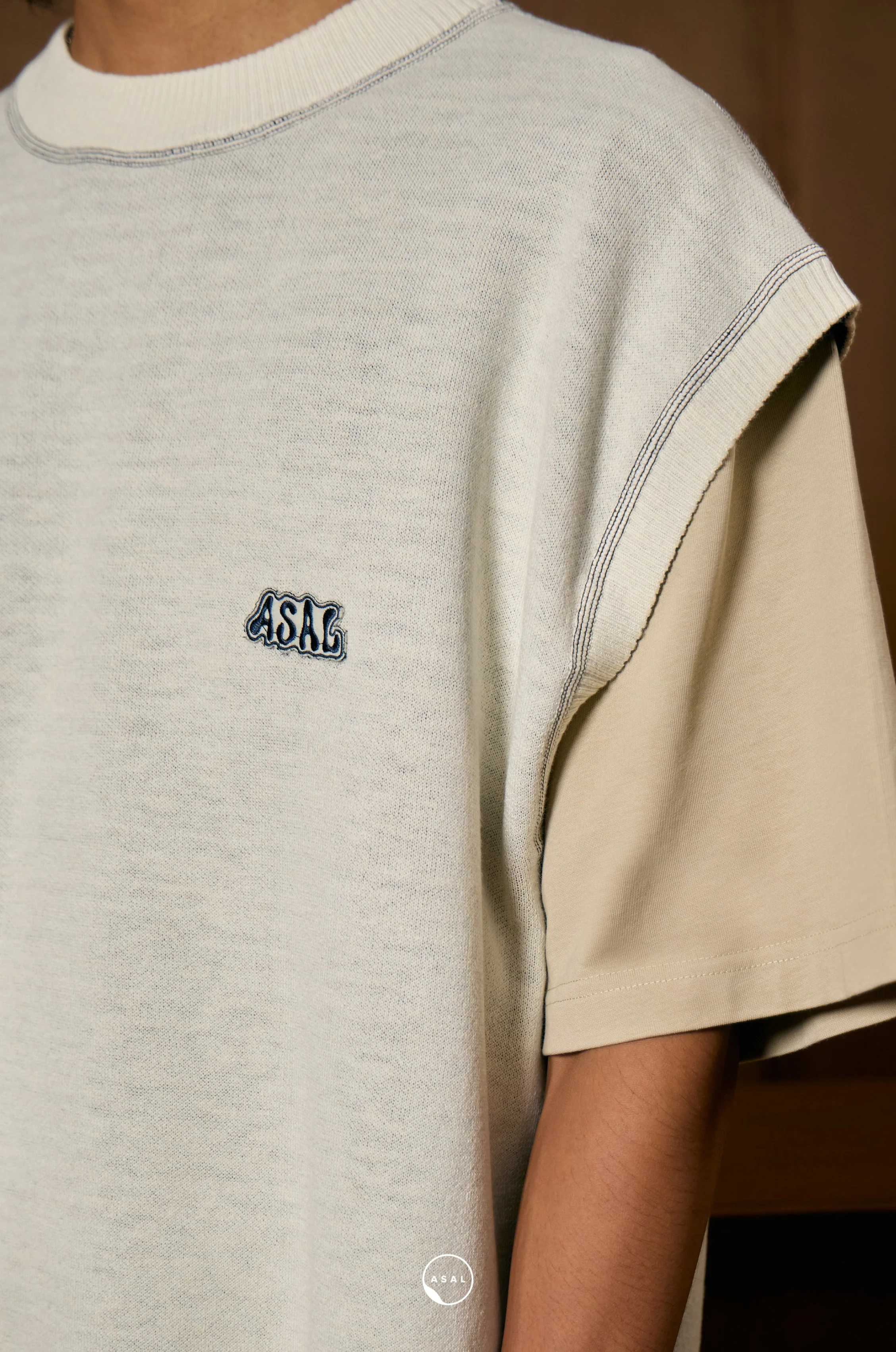 REVERSIBLE: TWIN VEST - Image 2