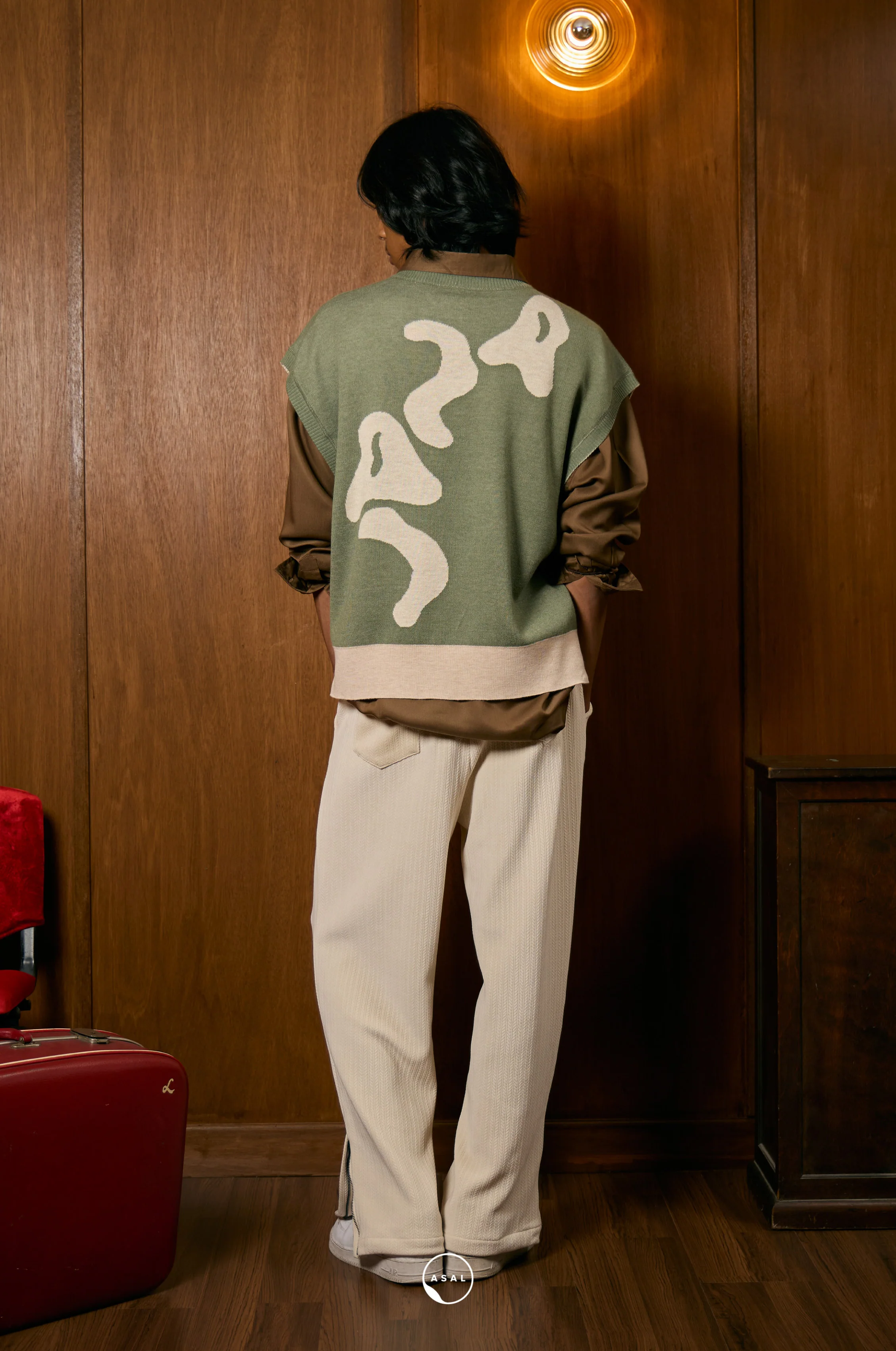 REVERSIBLE: TWIN VEST - Image 6