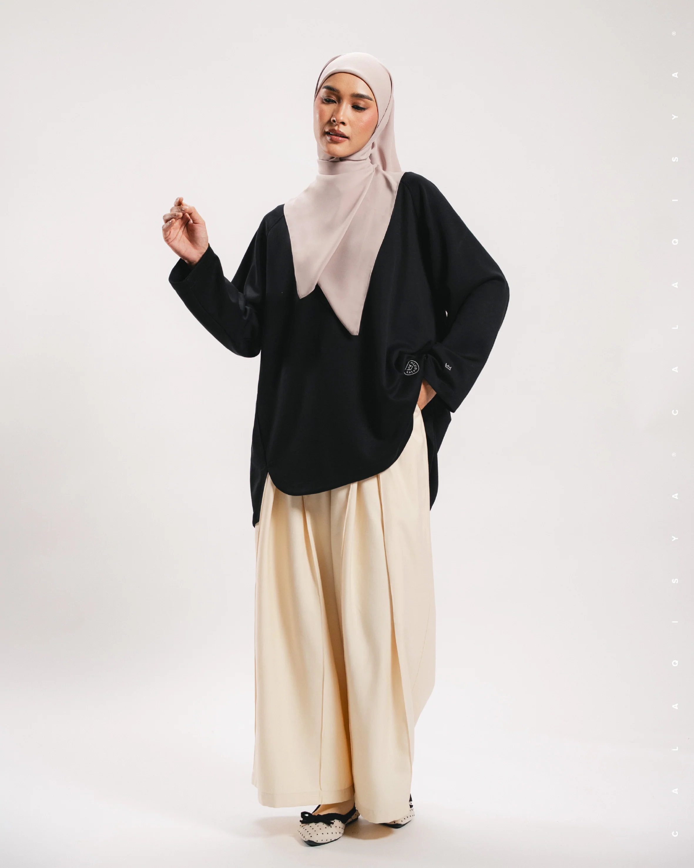 RUSH ARC TOP IN BLACK - Image 3