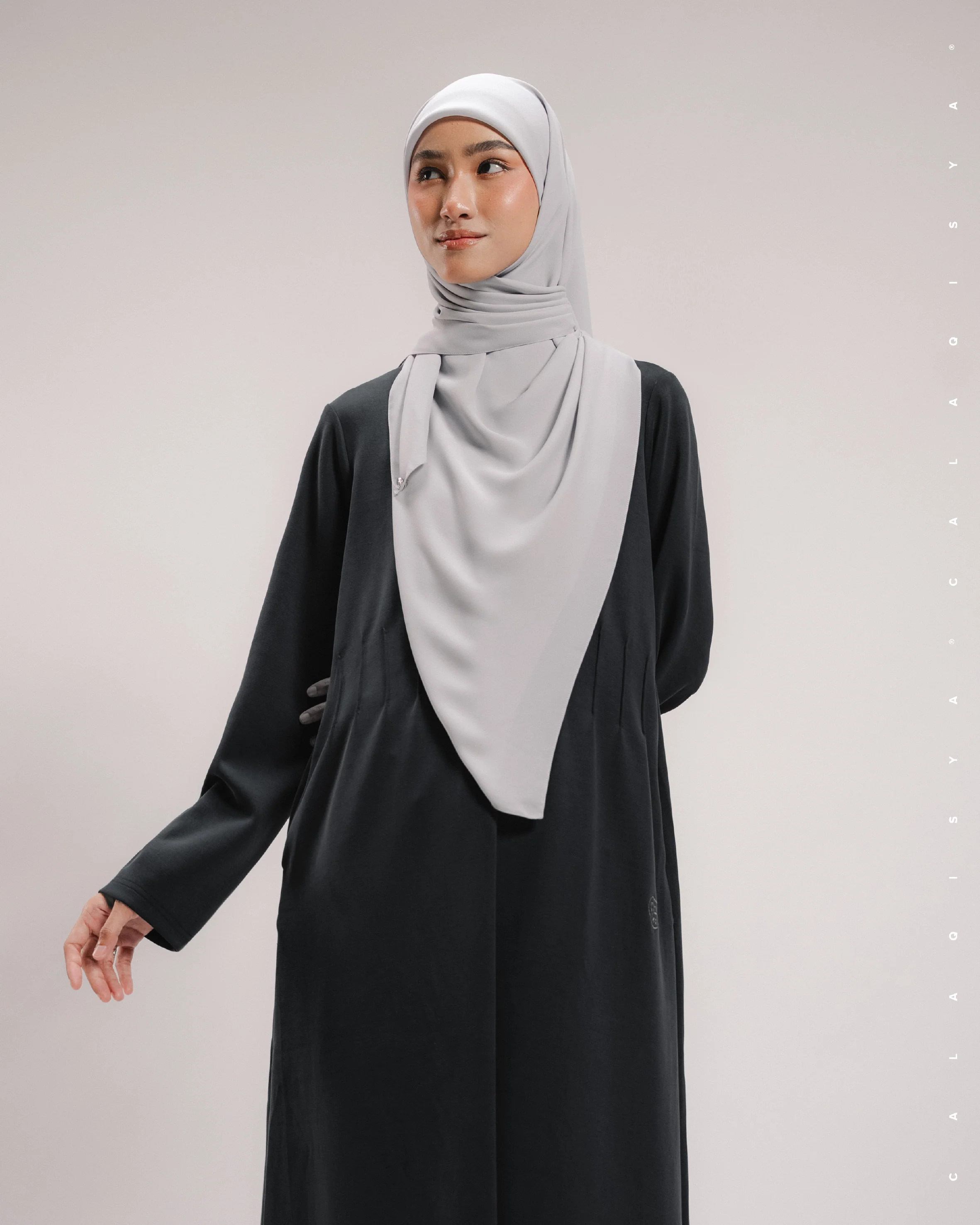 RUSH DOVE PINTUCK DRESS IN BLACK - Image 3