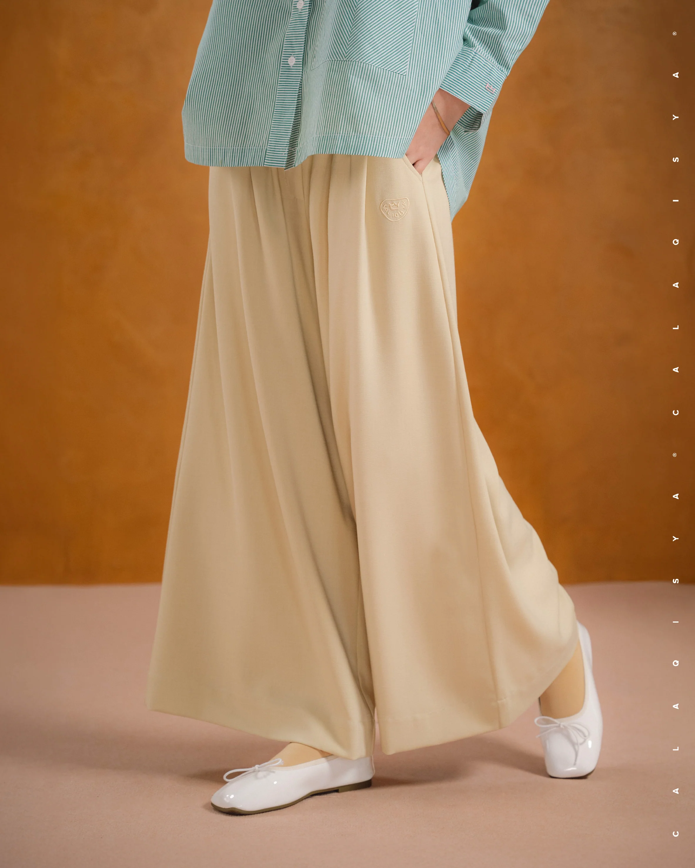 SENA FLARE PANTS IN SUNLIGHT (FULLY LINED) - Image 3