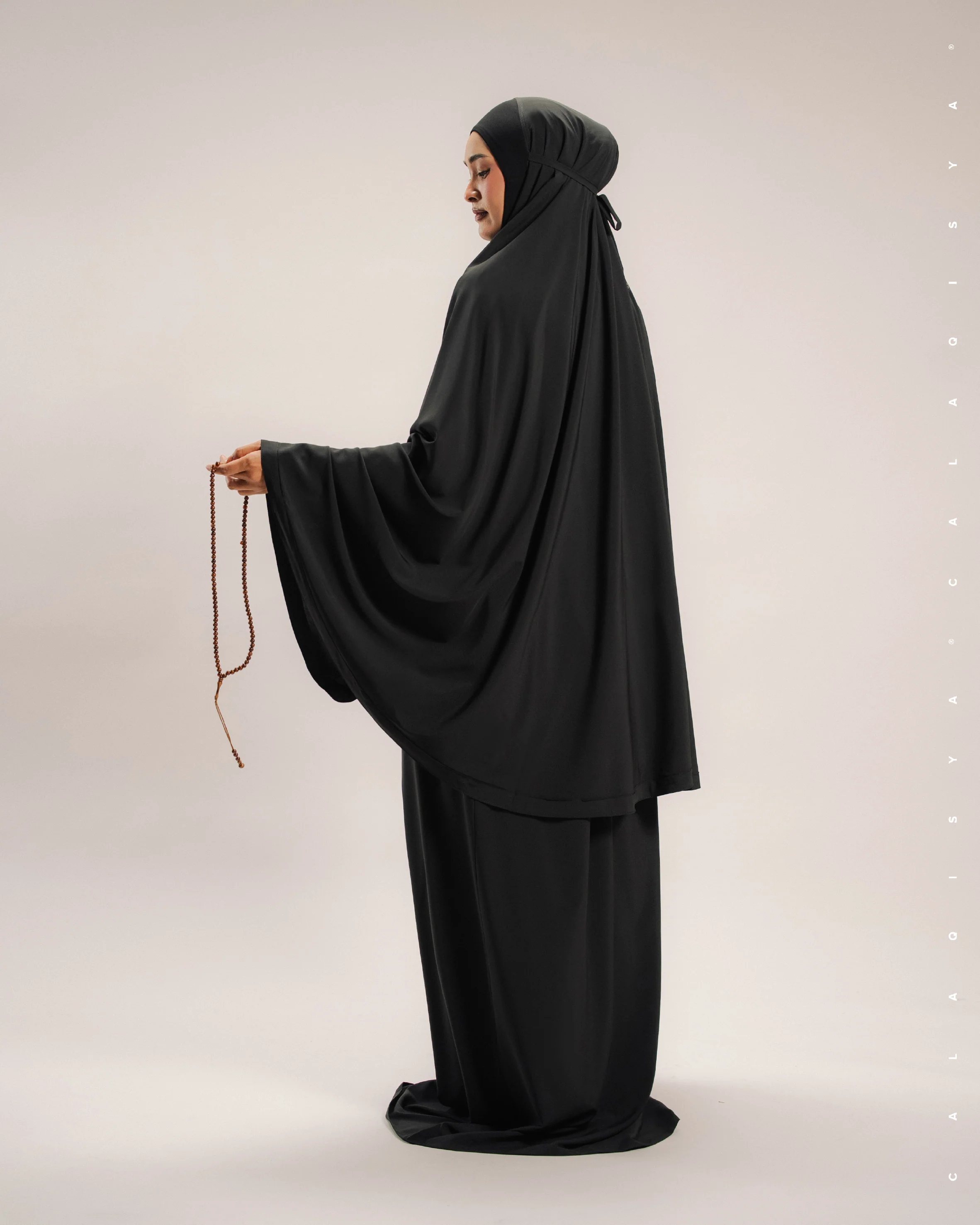 SERENE PRAYER VEIL IN BLACK