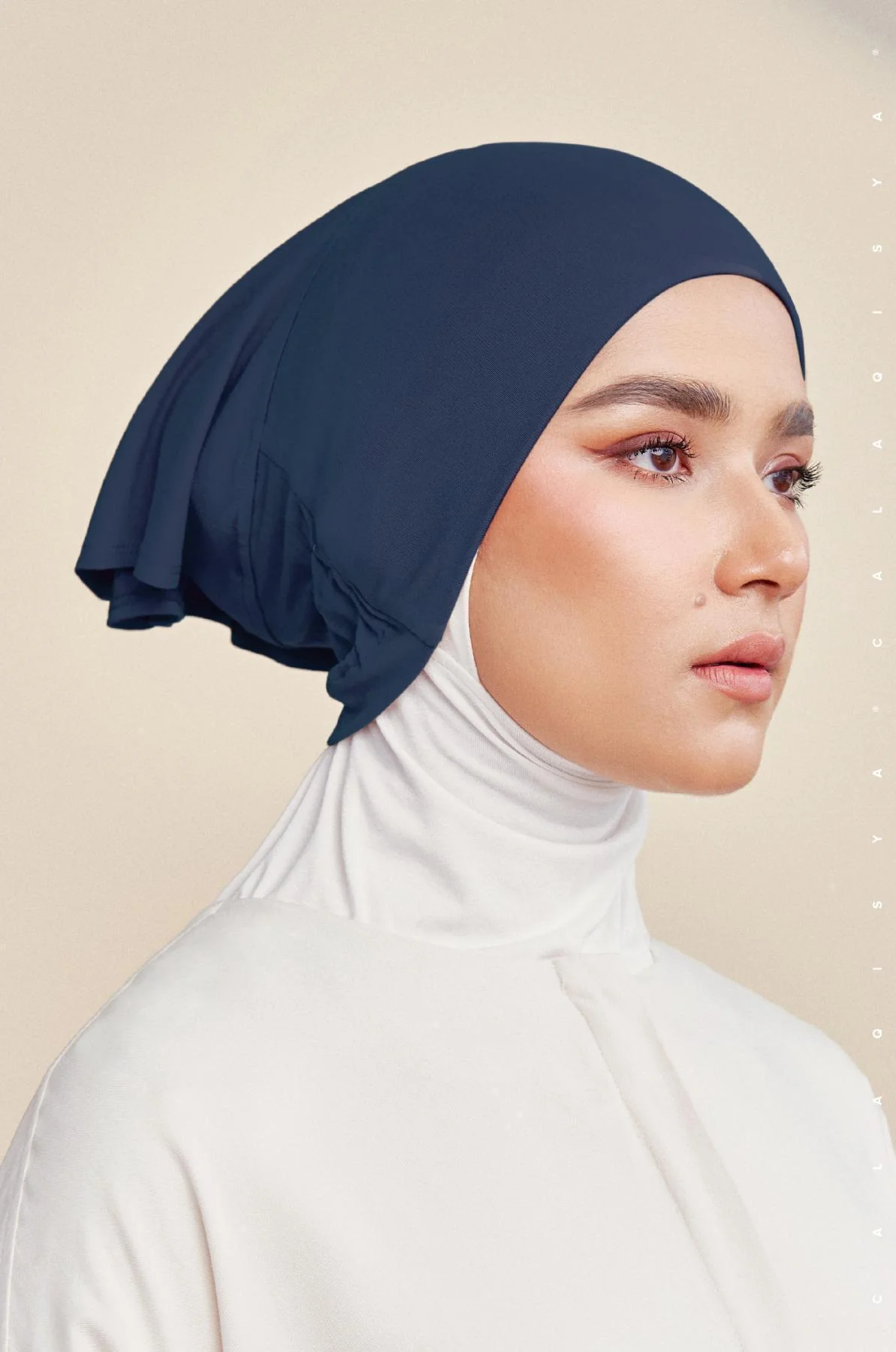 SNUG UNDERSCARF IN BLUE DEPTHS (ODOURLESS) - Image 3