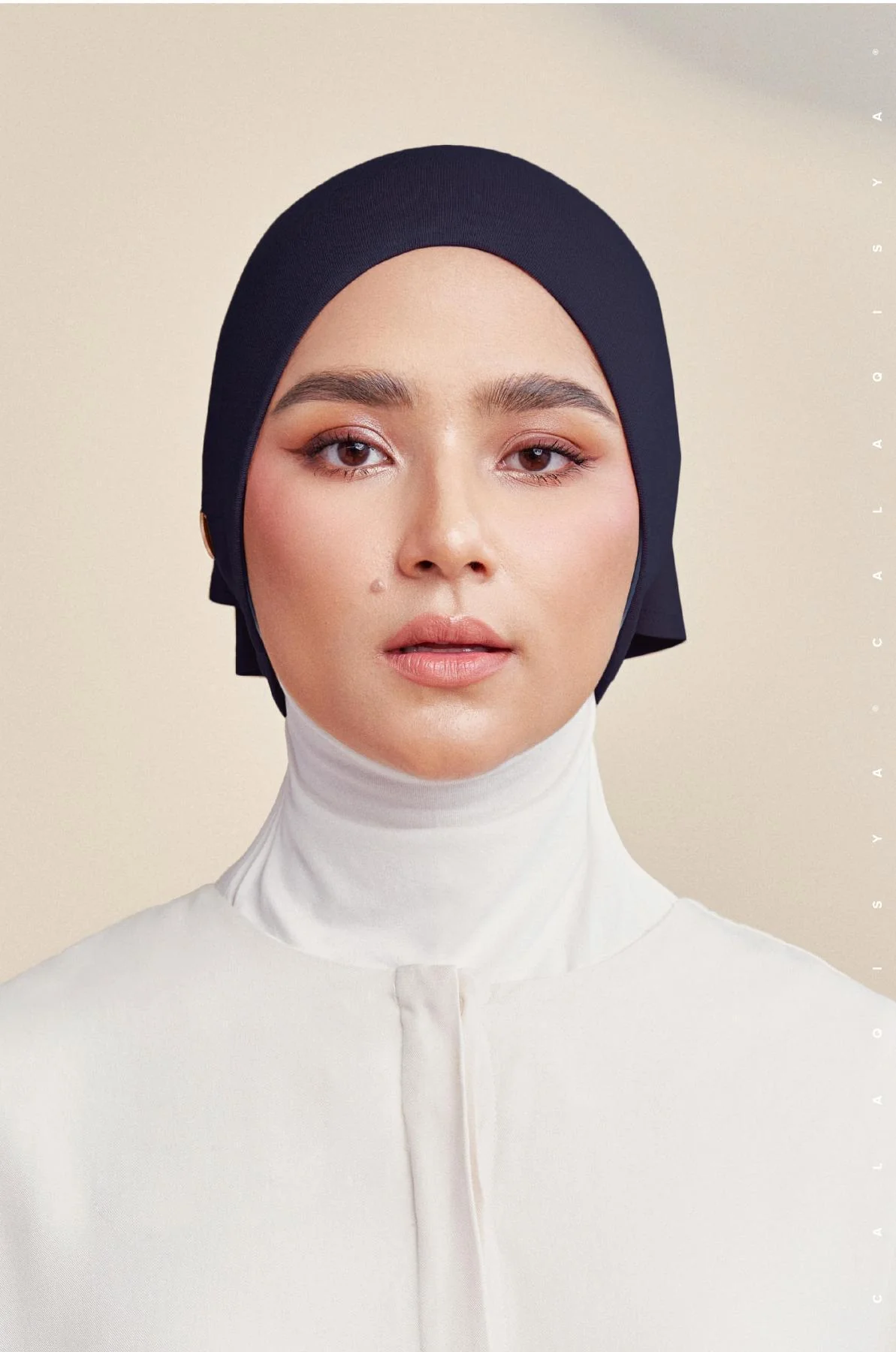 SNUG UNDERSCARF IN NAVY BLUE (ODOURLESS) - Image 3