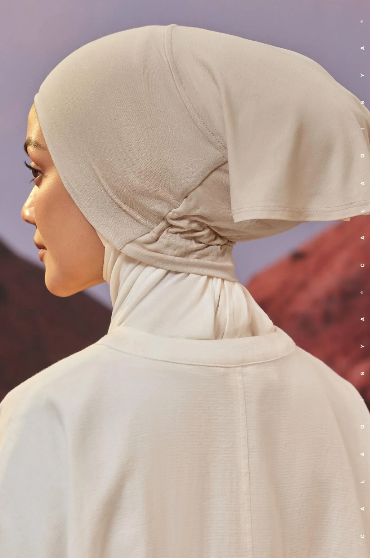 SNUG UNDERSCARF IN SUMMER SAND (ODOURLESS) - Image 3