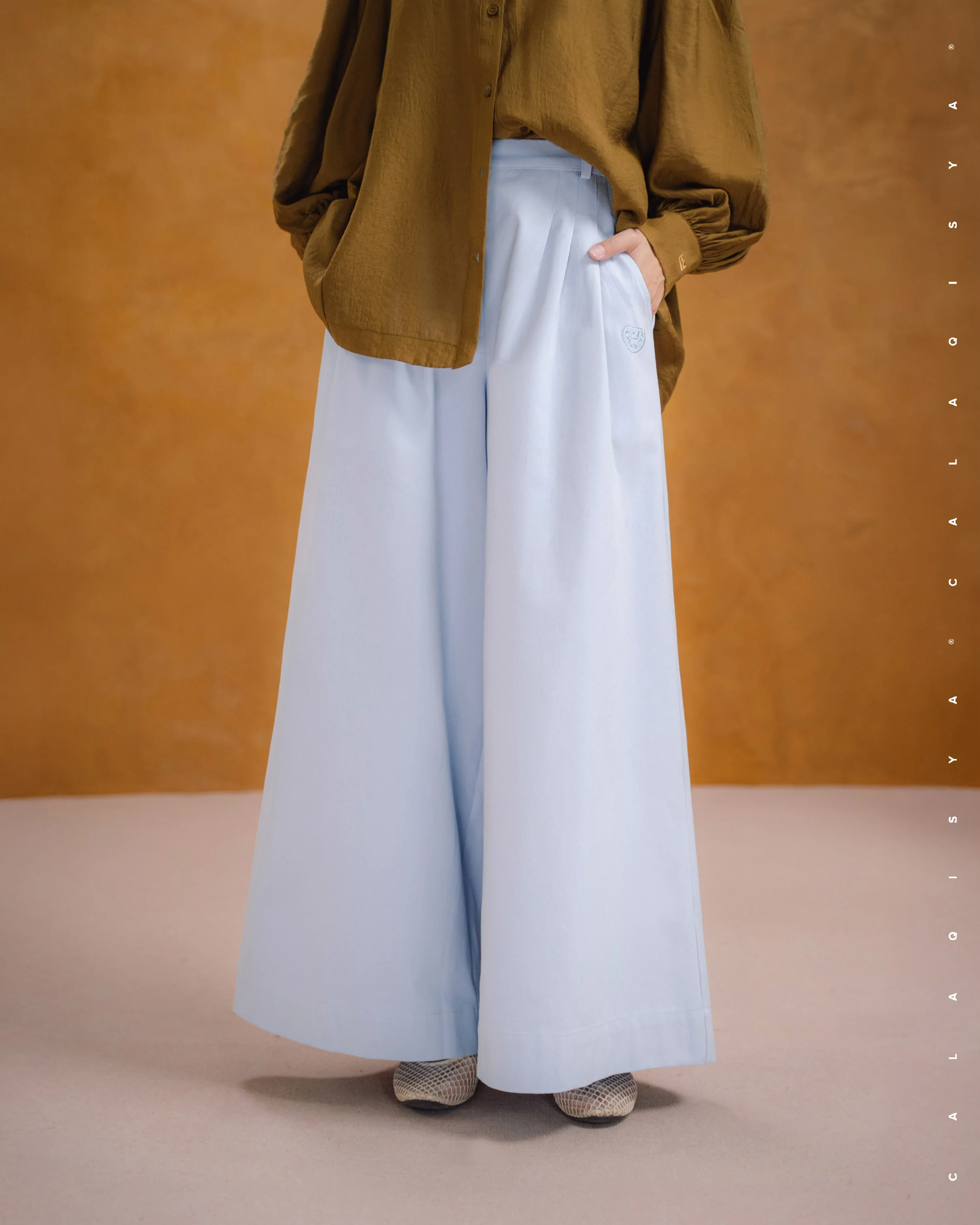 SORA FLARE PANTS IN ANCIENT WATER