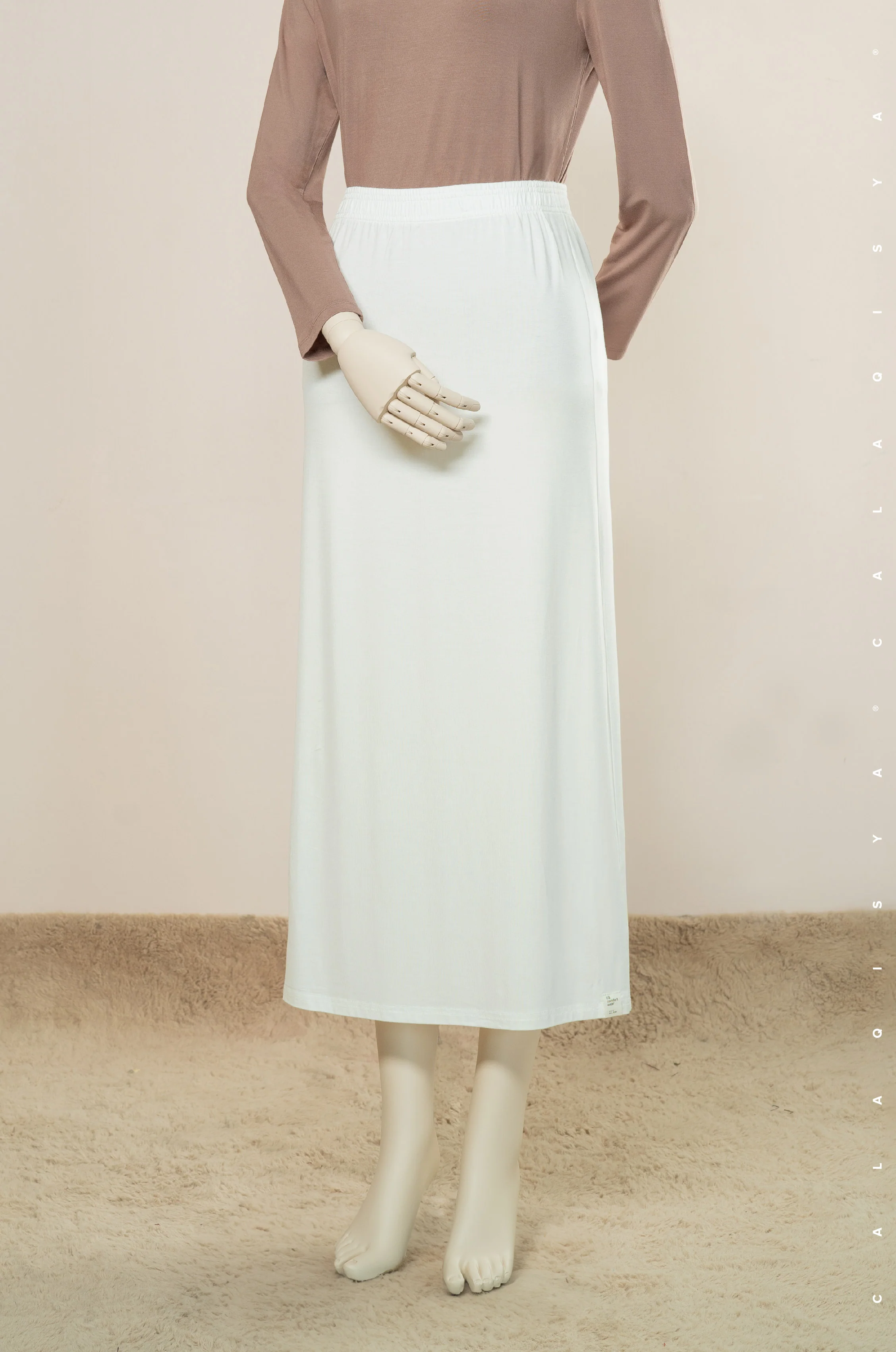 UNDERSKIRT IN OFF WHITE